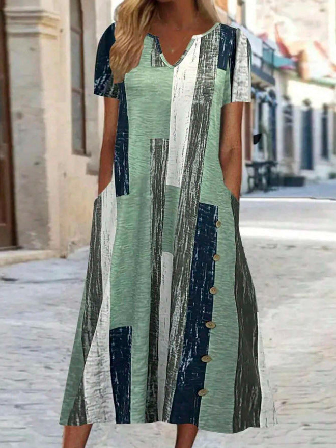Abito lungo casual con tasche stampato Valstrend, vestibilità morbida e comoda, tessuto leggero e stile rilassato.