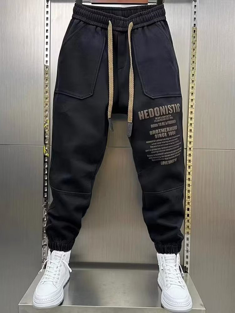 Pantaloni sport harem da moda versatili Valstrend, con taglio comodo e stile casual, mostrati in questa immagine.