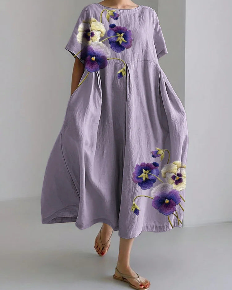 Vestito corto da donna Valstrend, abbigliamento elegante e casual con stampa floreale, maniche corte e taglio femminile.