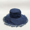 Cappello da donna in stile retrò, stagione primavera-estate, grande tesa in denim colorato solido, marca Valstrend.