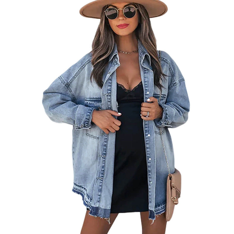 Maglia donna a maniche lunghe in stile retrò Valstrend, tessuto morbido e taglio classico, ideale per look vintage e casual.