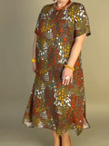 Vestito stampato plus size da donna Valstrend shop, abito largo con fantasia floreale e maniche a 3/4.