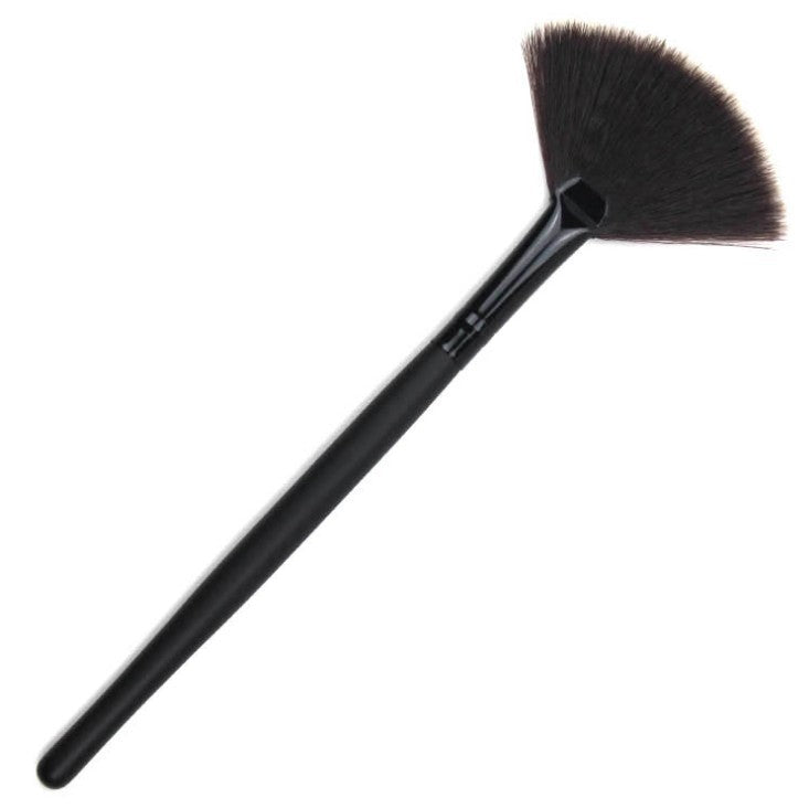 Pennello per trucco a forma di ventaglio di Valstrend, setole morbide e compatte per applicazioni di bellezza e makeup.