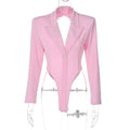 Mono lungo femminile alla moda Valstrend, vestibilità aderente, maniche lunghe, stile elegante e moderno.