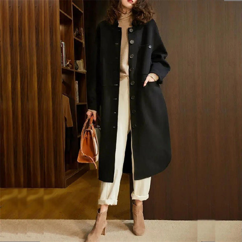 Cappotto invernale e autunnale da donna Valstrend, spessa e di lana, in stile elegante e caldo, visibile in dettaglio nell'immagine.