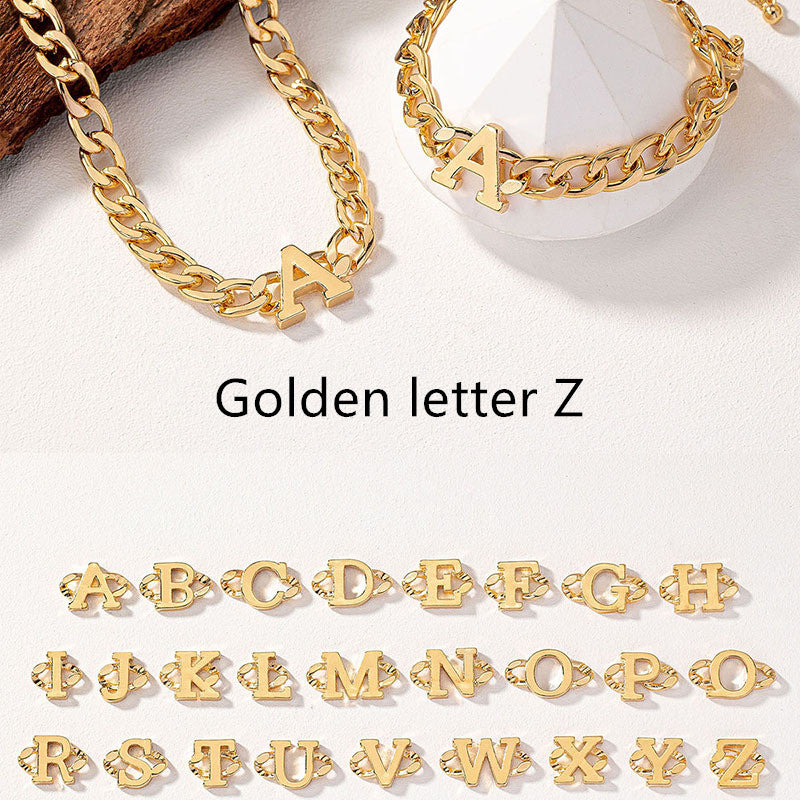 Set di bracciali e collane con lettere di moda per donna, con dettagli eleganti e design moderno di Valstrend.