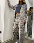 Completo donna con cardigan, pantaloni e giacca stampa leopardata, vestito elegante e alla moda di Valstrend Shop.