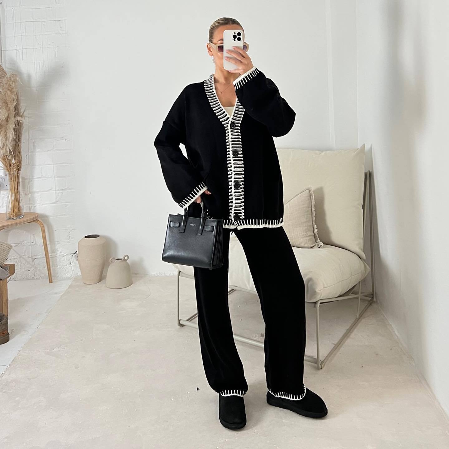 Completo donna casual in maglia, giacca a due bottoni e pantaloni abbinati, stile semplice e moderno di Valstrend.