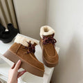 Ciabatte invernali da donna Valstrend con suola spessa, tomaia in lana calda e scarpe da neve robuste e imbottite.