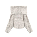 Maglione femminile elegante e alla moda Valstrend con scollo a girocollo twist, tessuto morbido e design raffinato.