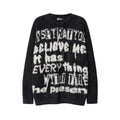 Maglione uomo Valstrend con lettere a contrasto e nappe, stile retrò fashion, tessuto morbido e comodo.