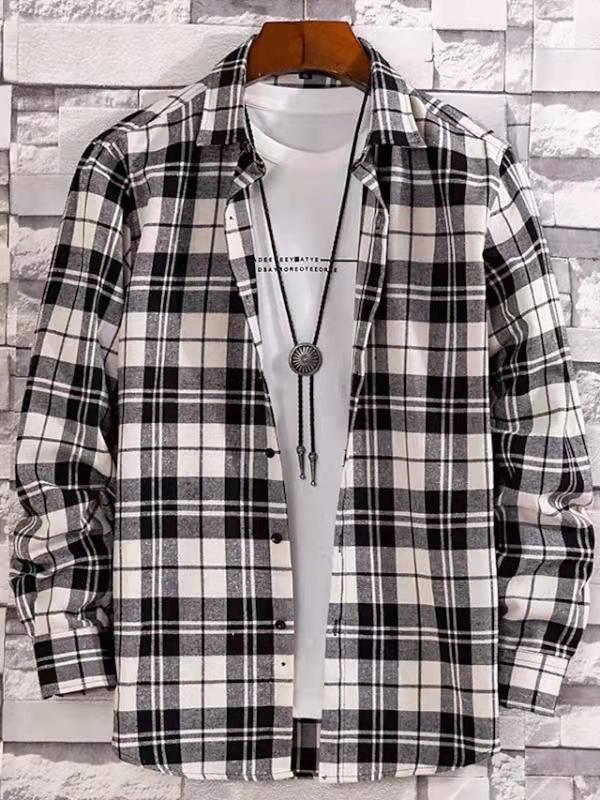 Camicia casual da uomo a maniche lunghe Valstrend, grande e comoda, mostrata in immagine con collo e bottoni visibili.