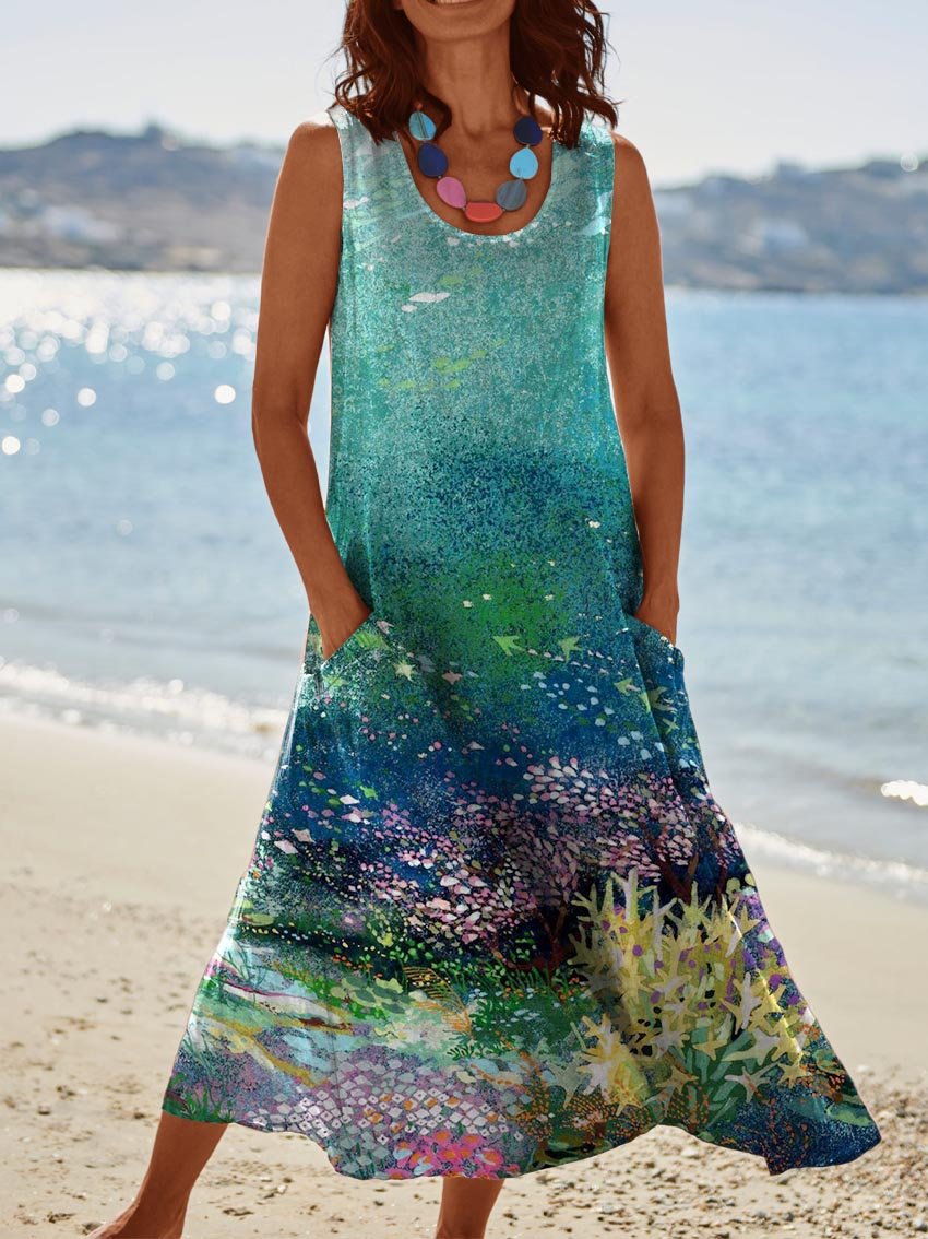Vestito senza maniche Valstrend con tasche e stampa floreale, visibile con dettaglio di design e tessuto leggero.