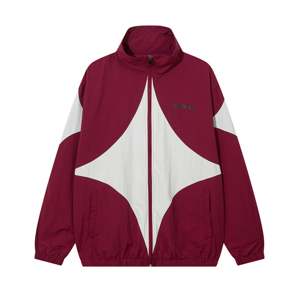 Cappotto casual stile americano con ricamo a croce e contrasto di colori, marca Valstrend Shop, vista frontale con dettagli di cuciture