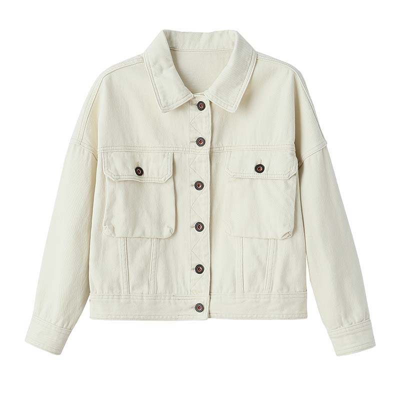 Cappotto corto da donna a doppio petto, vestibilità ampia e casual, in tessuto leggero e morbido, stile moderno e elegante.