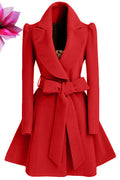 Cappotto donna slim-fit in lana con cintura, Valstrend, con vita aderente e stile elegante, vista frontale.
