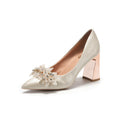 Decolleté da sposa stile francese per donne, tacco alto e design elegante, brand Valstrend shop.