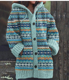 Giacca retrò con cappuccio in maglia Lazy Hooded di Valstrend, vista frontale, tessuto morbido e dettagli vintage.