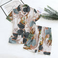 Pigiama estivo femminile Valstrend, set due pezzi con camicia a maniche corte e pantaloncini in popeline sottile, colore chiaro.