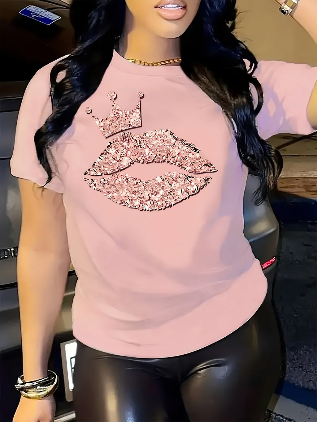 T-shirt donna Valstrend con stampa a labbra, maniche corte, casual e estivo, collo a giro, abbigliamento femminile.