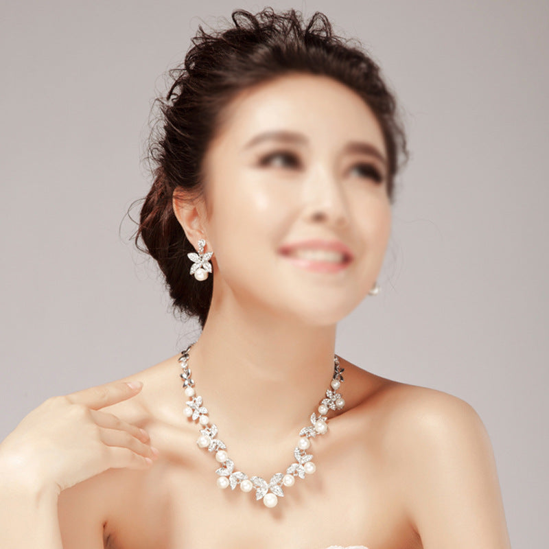 Set di tre collane di gioielli da sposa Valstrend con perle coreane, accessori da matrimonio europeo e americano, vendita all'ingrosso