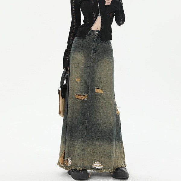 Gonna lunga a vita alta di jeans slanciati e sfilacciati di Valstrend, con stile casual e dettagli distressed.