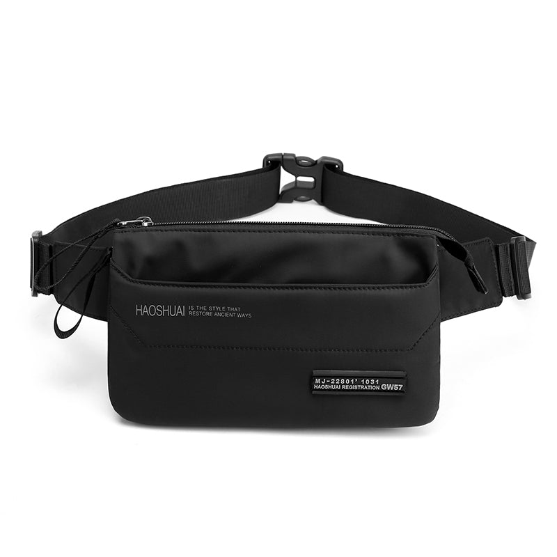 Borsa a tracolla in nylon Valstrend, elegante e resistente, con spallacci regolabili e scomparti pratici per uso quotidiano.