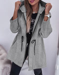 Cappotto casual con cappuccio moda autunno-inverno 2023 da donna, Valstrend, tessuto caldo e stile moderno.