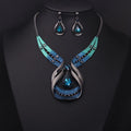Collana corta con pietre preziose di cristallo e clavicola, design elegante e brillante, gioiello Valstrend.