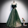 Abito lungo da sera Valstrend in verde scuro con design fantasy e stile Mori, con dettagli eleganti e tessuto fluido.