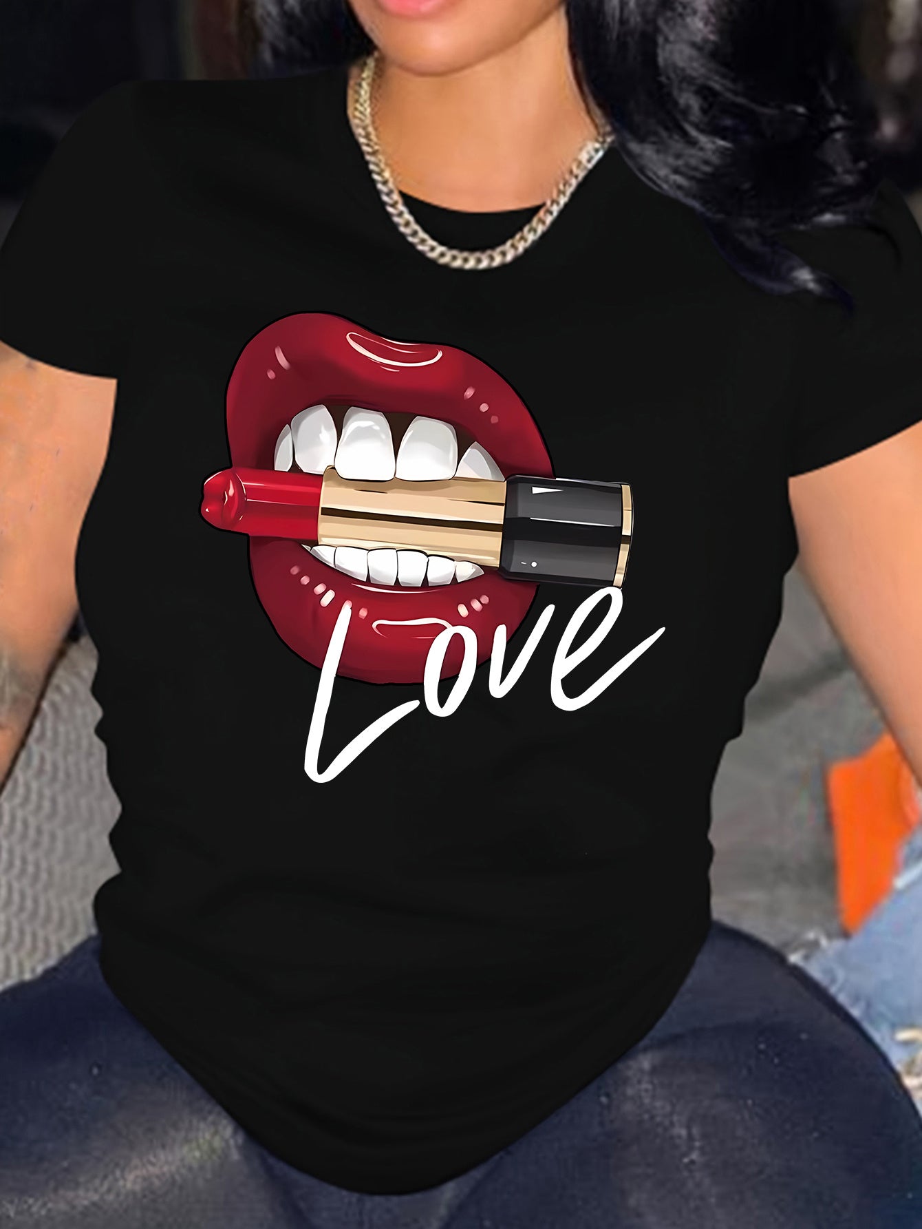 T-shirt donna Valstrend con stampa di labbra e rossetto, manica corta, stile casual per primavera ed estate.