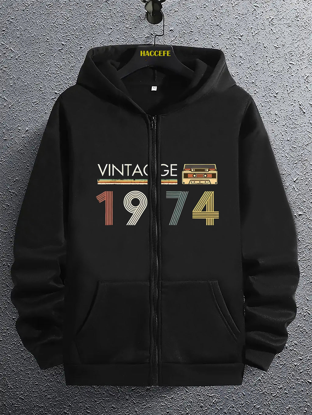Felpa zip-up uomo Valstrend con grafica radio retrò 1974, tasca a marsupio, maniche lunghe, ideale per autunno e inverno.