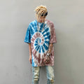 T-shirt street fashion art manica corta Valstrend Shop con disegni originali e stile urbano, visibile in primo piano.