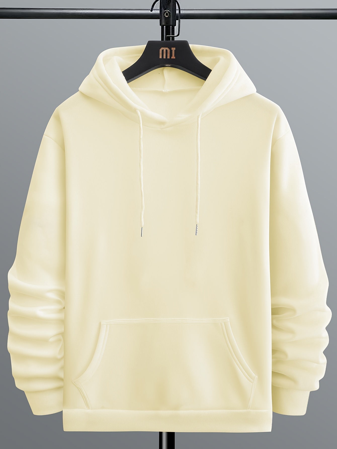 Felpa con cappuccio da uomo Valstrend, maniche lunghe, tinta unita, tasca a marsupio, ideale per sport all'aperto autunnali e invernali.