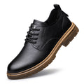 Scarpe da uomo Valstrend in pelle di vacchetta con suola piatta e grande punta, stile business e piattaforma.
