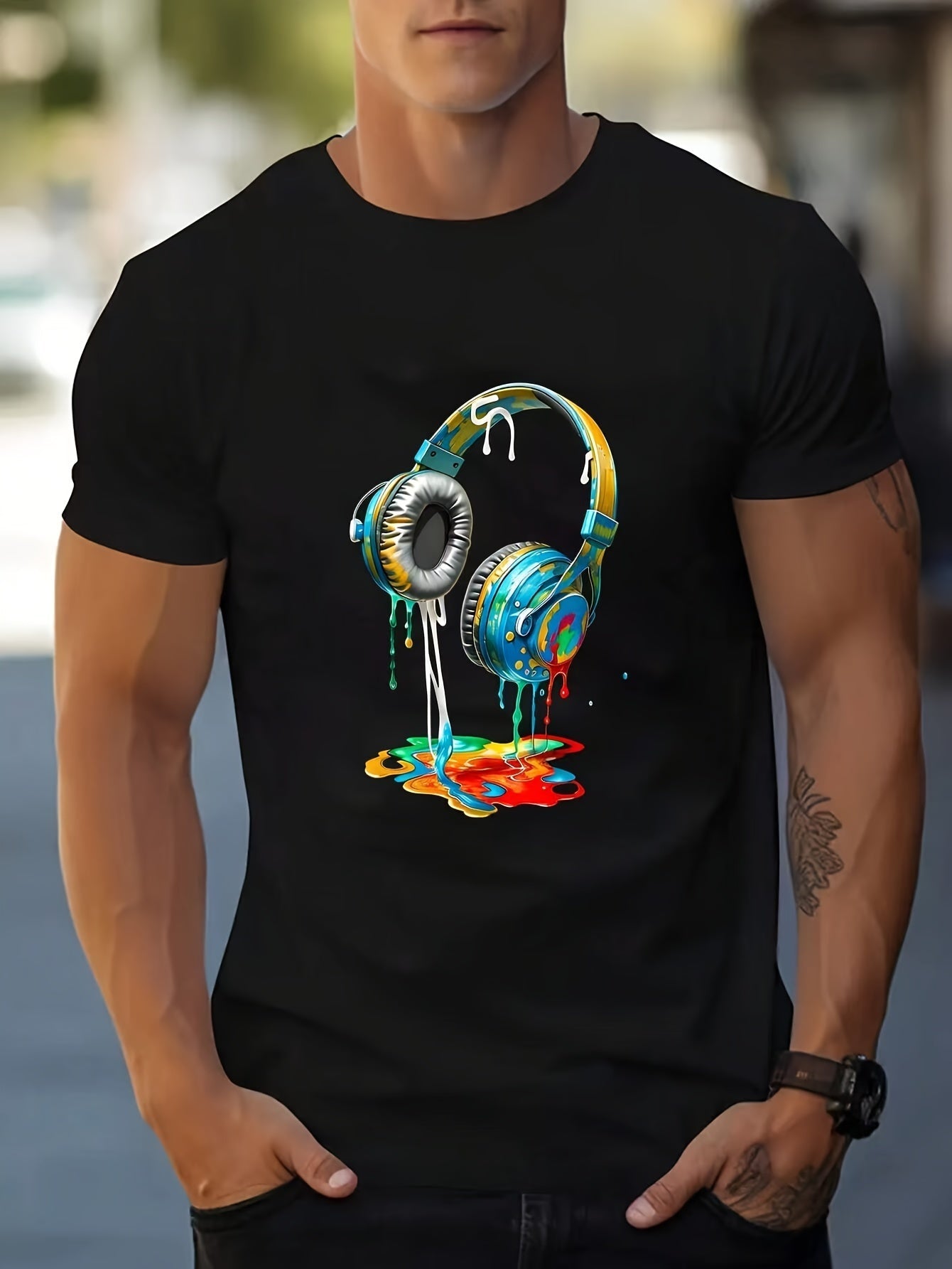 T-shirt estivo da uomo Valstrend con stampa di cuffie colorate, maniche corte, collo rotondo, casual e sportivo.