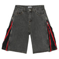 Pantaloncini cowboy vintage Valstrend in denim nero e rosso con doppia zip e effetto lavato, stile retrò americano.
