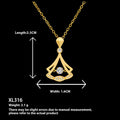 Collana a catena per clavicle in stile Coldness, con design elegante e minimalista, indossata sul collo femminile, di marca Valstrend.