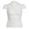 Camicia estiva donna Valstrend con bottoni, maniche corte, plissettata, tinta unita e dettaglio di lacci sul retro.