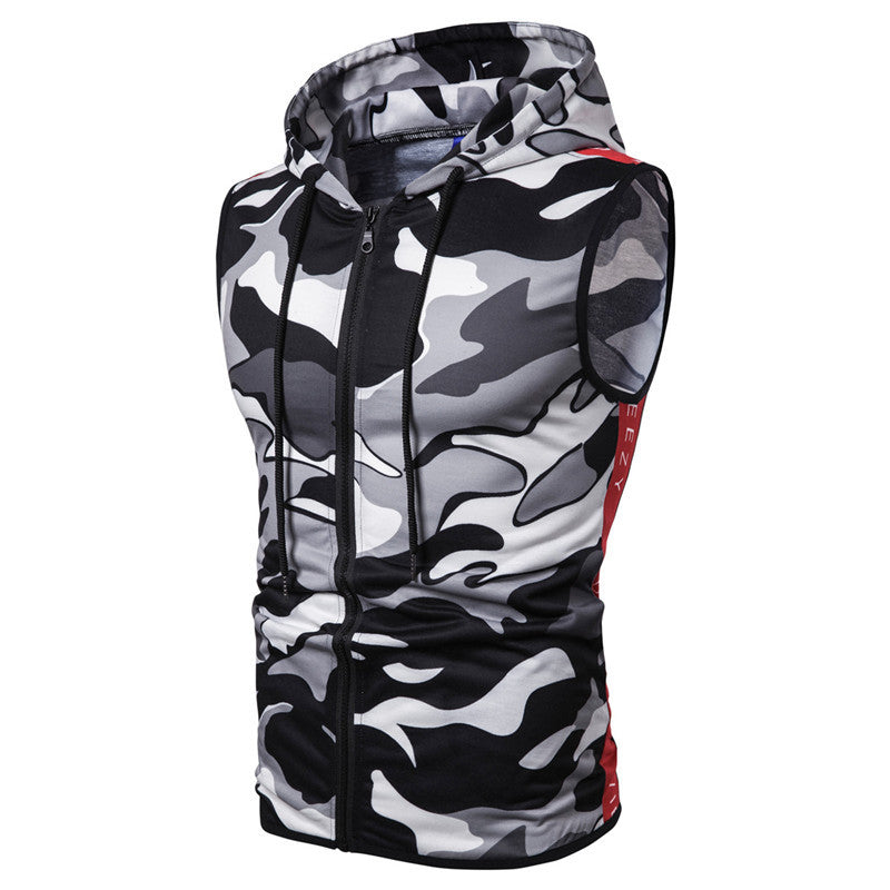 Canottiera sportiva senza maniche Valstrend con cappuccio, stampa camouflage e zip, perfetta per allenamenti e fitness.
