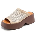Scarpe casual Valstrend in pelle bovina naturale, con suola platform a forma di bocca di pesce e design traforato retrò.