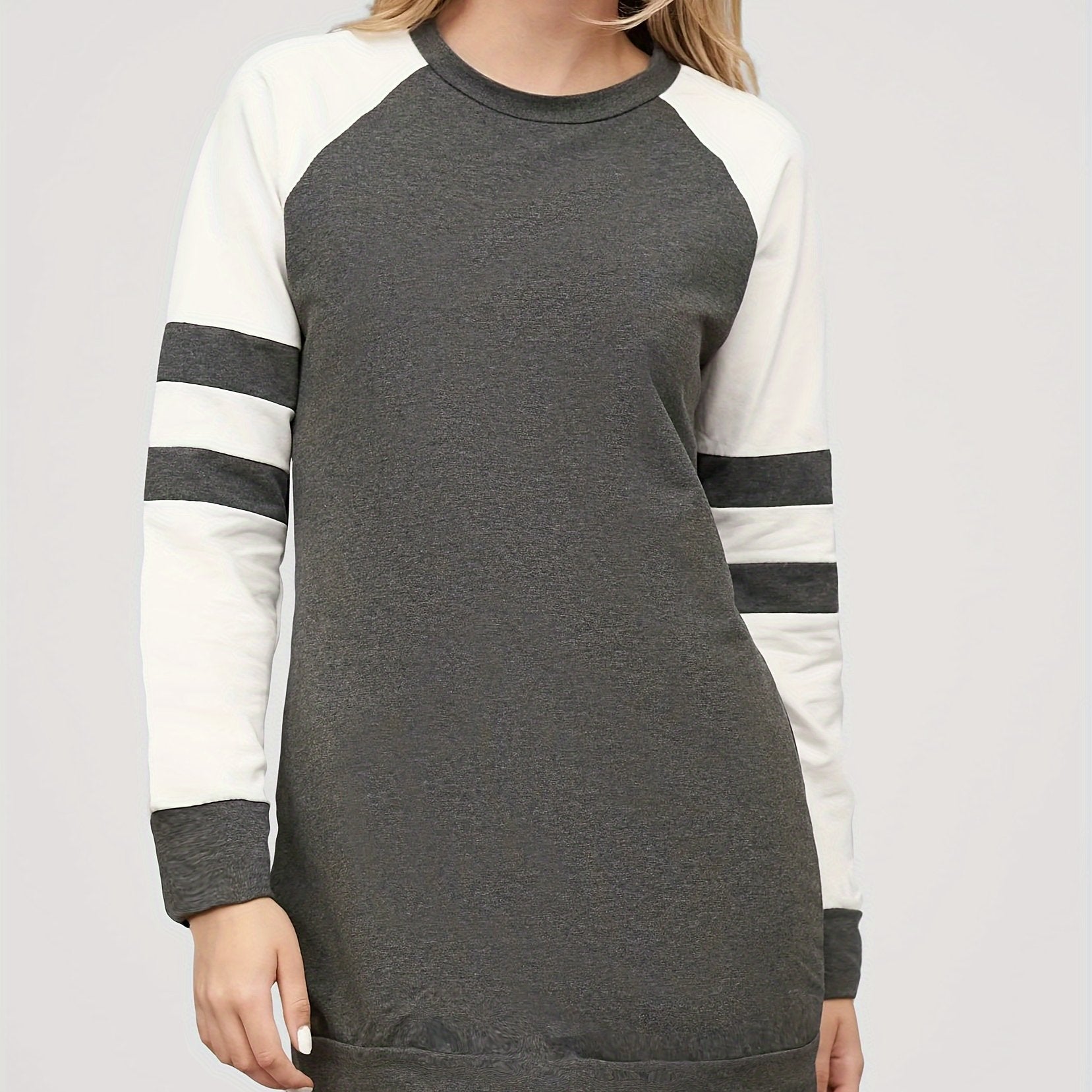 Elegant Solid Color Dress for Women - Crew Neck, Long Sleeve, Knit Polyester - Perfect for Fall/Winter, Machine Washable