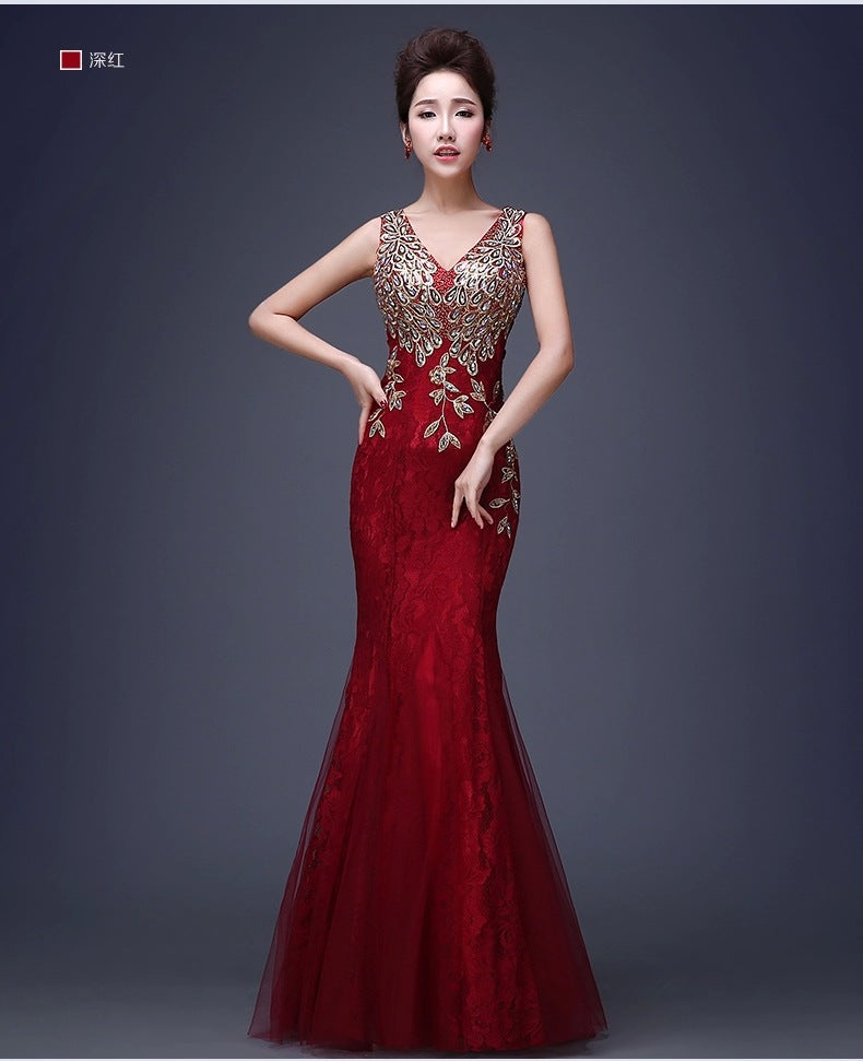 Vestito da sera elegante Valstrend con gonna a coda di pesce, in tessuto lucido e dettagli raffinati, perfetto per occasioni speciali