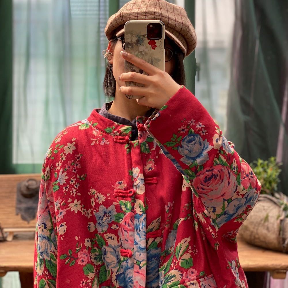 Cappotto lungo con doppio strato in cotone, tasche larghe e chiusura con bottoni, marca Valstrend, stile caldo e casual