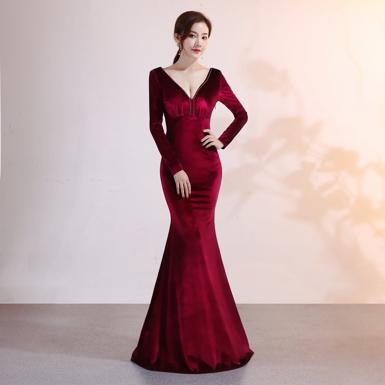 Vestito da sera in velluto a sirena Valstrend, abito elegante lungo con scollo e taglio aderente, perfetto per occasioni speciali