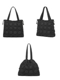 Borsa a tracolla in nylon Air Cloud con cordino, stile casual e moderno, di Valstrend shop, vista frontale con dettagli della chiusura