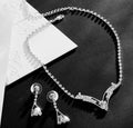 Set di gioielli da sposa Valstrend con collana e orecchini in cristallo e pietre di vetro per matrimonio, elegante e semplice.