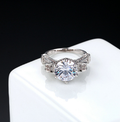 Anello da donna di lusso Valstrend con zirconia AAA, placcato oro, stile europeo e americano, perfetto per matrimonio e fidanzamento.