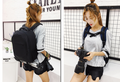 Zaino per laptop Valstrend waterproof personalizzato con scomparto per fotocamera, resistente all'acqua, nero e moderno.