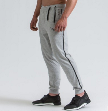 Pantaloni da palestra casual Valstrend in tessuto morbido, stile sportivo e comodo, ideali per allenamenti o relax.